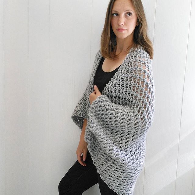 Now is the best time to shop our knits and patterns! 10% off everything now through labor day! Woohoo😁😁😁 Happy shopping and knitting friends! #bopeepsbonnets #labordaysale #etsystudio #makeitwithmichaels #makersgonnamake #knitting #cozy #fallvibes #handmade #cozywool #yarnaddict